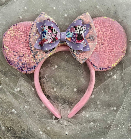 Disney Minnie Mouse Sequence ears, with detachable hair bow.